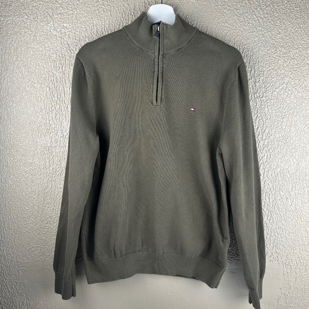 Tommy Hilfiger Men’s Large Army Green 1/4 Zip Pullover Sweater